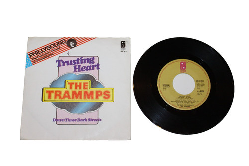 The trammps trusting heart - -,
