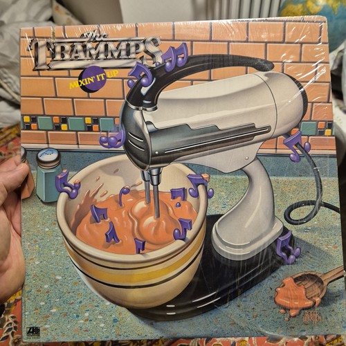 The trammps mixin it - -,